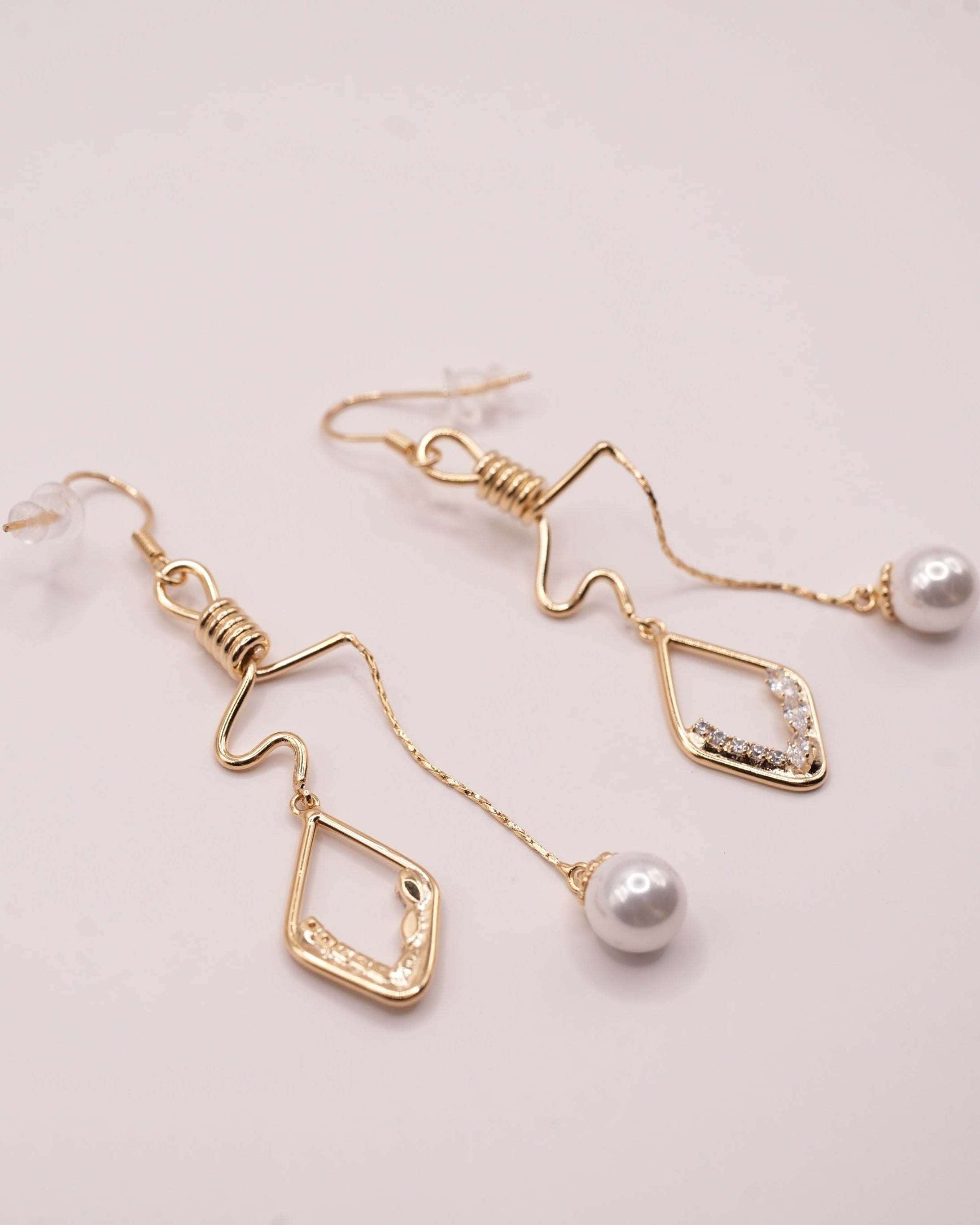 Cercei White Pearl Damă Placați cu Aur 18k