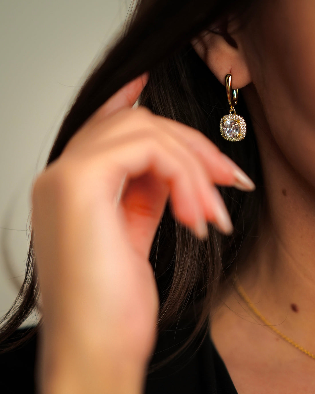 Cercei Glamour White Damă Placați cu Aur 18k