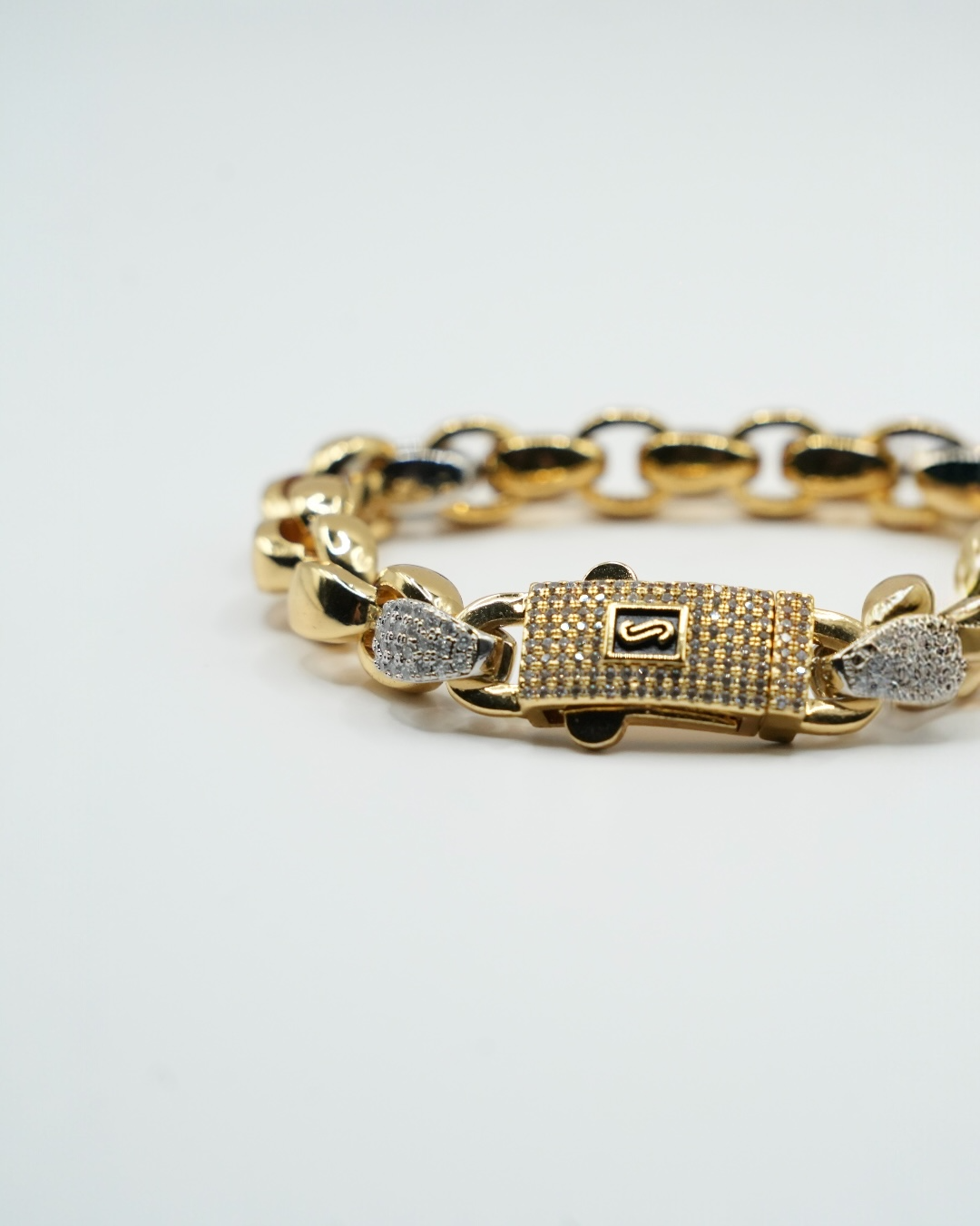 Brățara Luxe Damă Placată cu Aur 18k